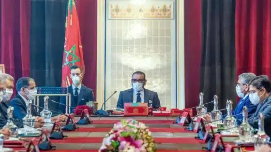 الملك يترأس مجلسا وزاريا عرف المصادقة على إتفاقية دولية تهم حماية وتدبير البيئة البحرية والمناطق الساحلية