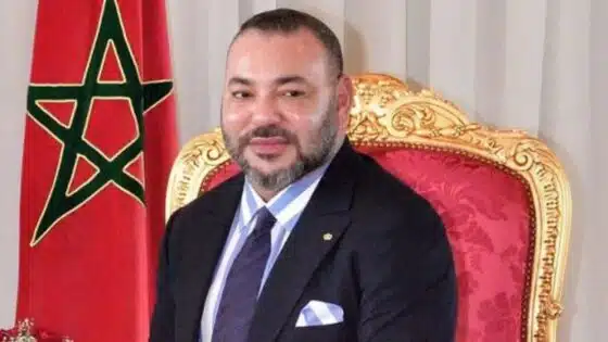 جون أفريك..الملك محمد السادس سيحضر شخصياً القمة العربية في الجزائر
