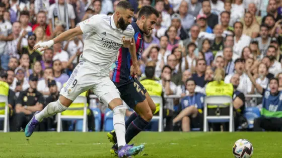 الكلاسيكو.. ريال مدريد يهزم برشلونة بثلاثية وينفرد بصدارة الليغا