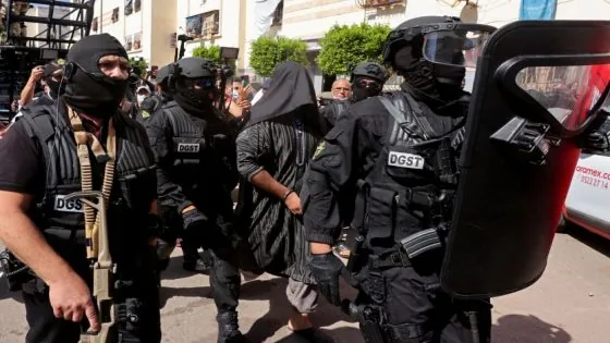 عاجل.. اعتقال 5 متهمين موالين لـ”داعـ ـش” خططوا لتفجـ ـيرات إرهــ ـابية