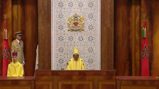 الملك محمد السادس يدعو الحكومة والبرلمانيين لتجسيد قيم المغاربة في البرامج السياسية والسياسات العمومية