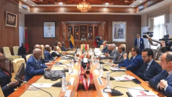الطالبي العلمي يتباحث مع رئيس الجمعية الوطنية الانتقالية بجمهورية الغابون بحضور محمد لمين حرمة الله