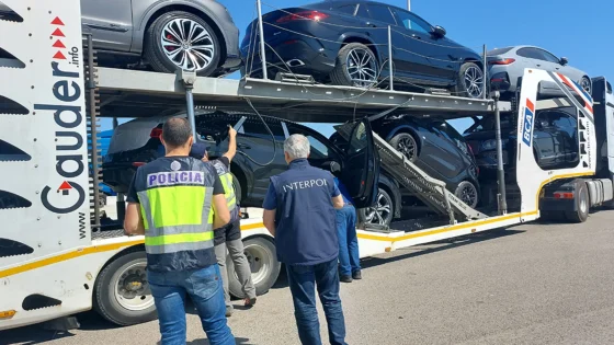 الحرس المدني الإسباني يحبط عملية تهريب سيارات فاخرة مسروقة في ميناء الجزيرة الخضراء