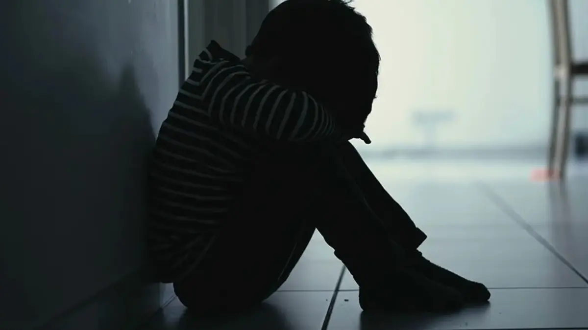 اغتصاب جماعي لطفل